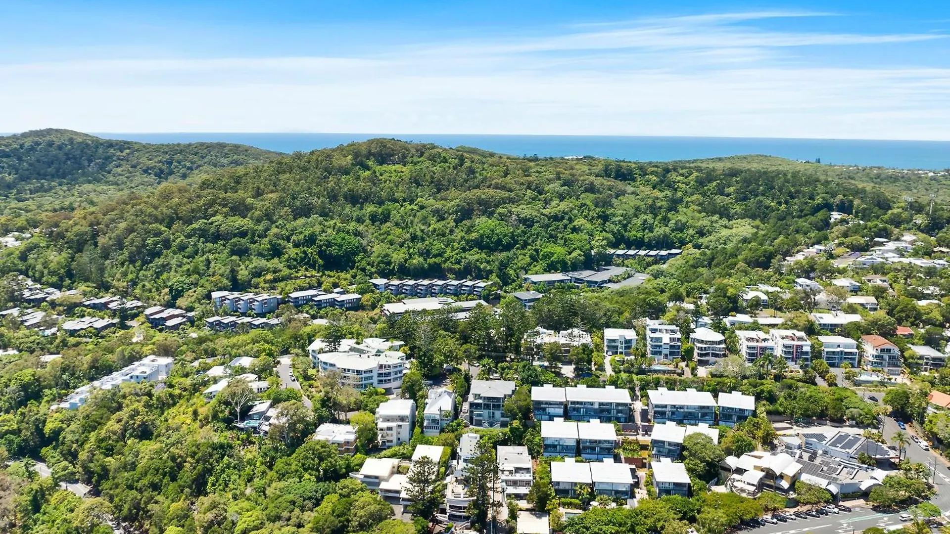 Noosa Views 4 Noosa Drive 33 Stylish Coastal Retreat Apartment