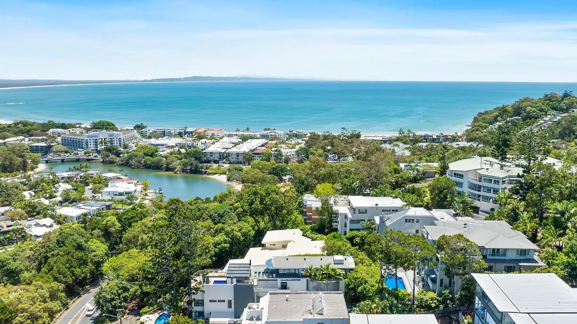 Noosa Views 4 Noosa Drive 33 Stylish Coastal Retreat Apartment 0*, Noosa Heads