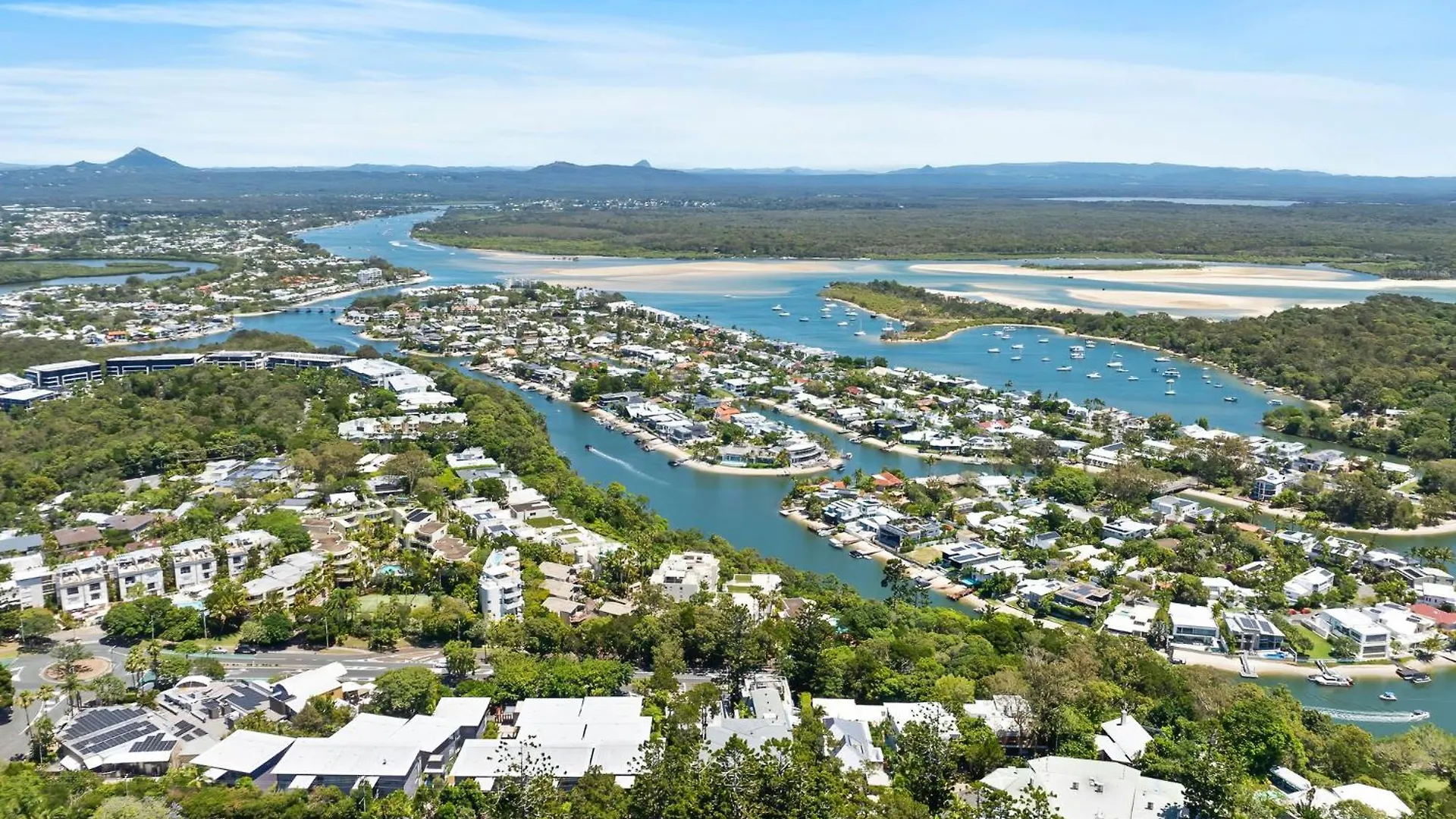 Noosa Views 4 Noosa Drive 33 Stylish Coastal Retreat Apartment  Noosa Heads