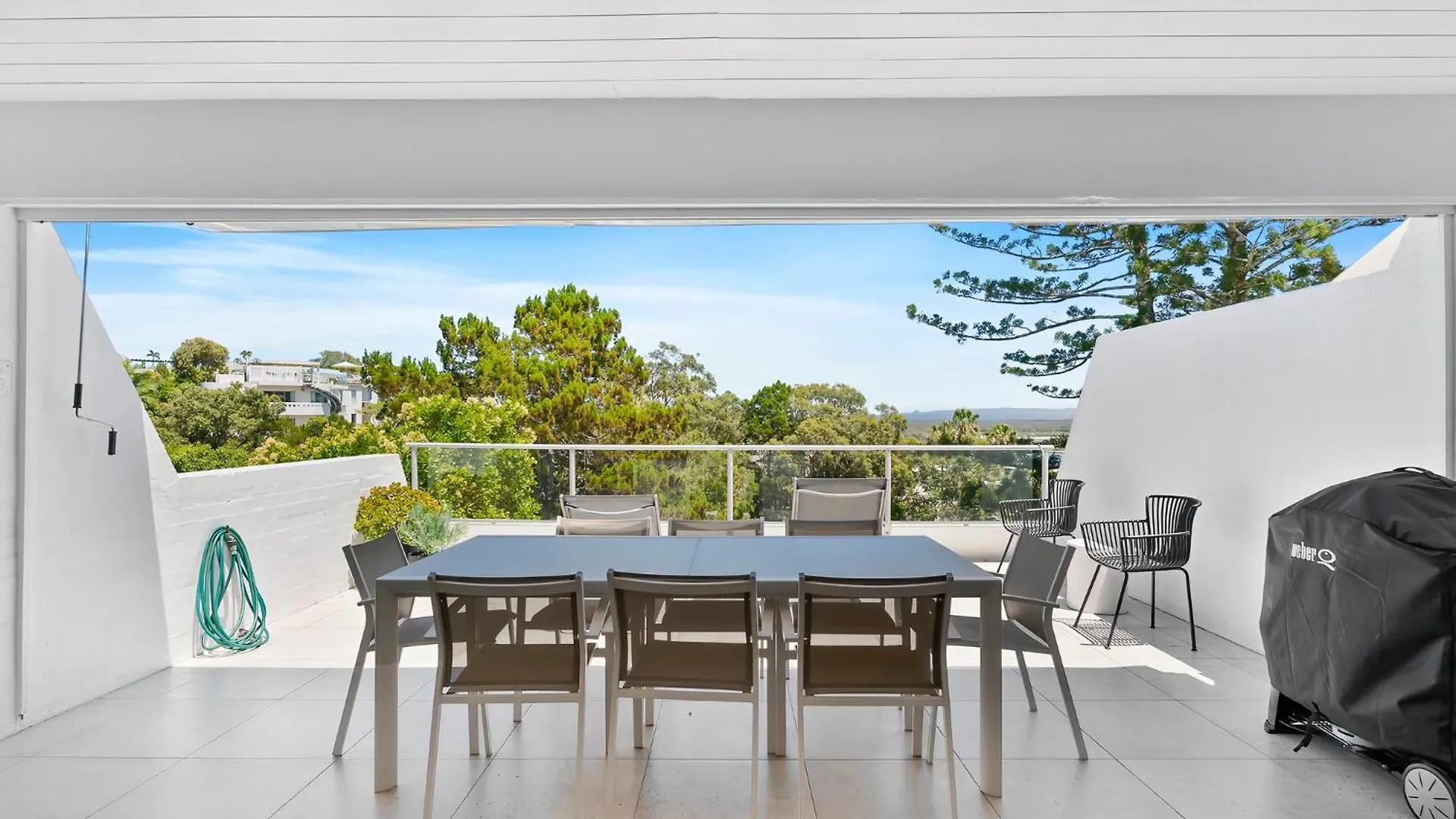 Noosa Views 4 Noosa Drive 33 Stylish Coastal Retreat Apartment